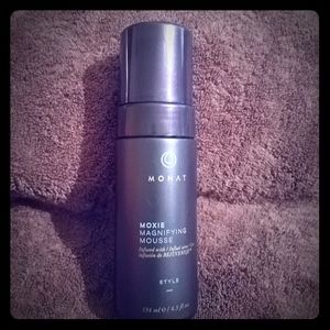 Moxie Magnifving Mousse
